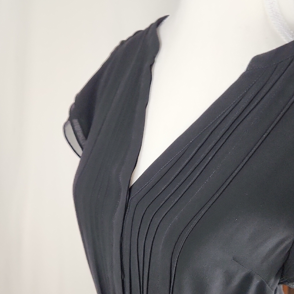 H&M Black Flutter Sleeve V-Neck Mini Dress - Picture 3 of 7